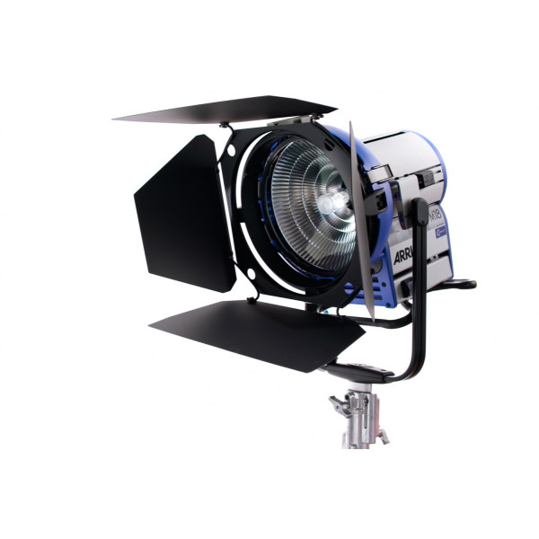 Освітлювальний прилад ARRI M18 1800W